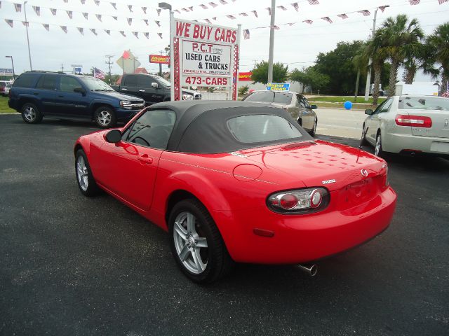 Mazda MX-5 Miata 2006 photo 6