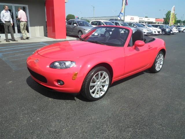 Mazda MX-5 Miata 2006 photo 2