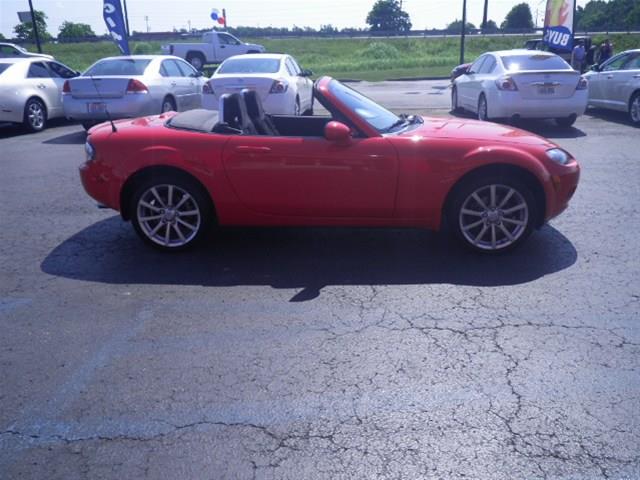 Mazda MX-5 Miata 2006 photo 4