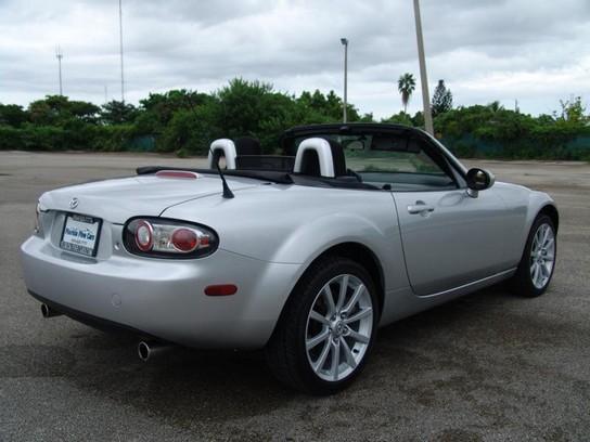 Mazda MX-5 Miata GSX Convertible