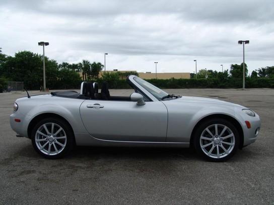 Mazda MX-5 Miata 2006 photo 1
