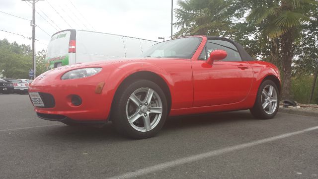 Mazda MX-5 Miata 2006 photo 3