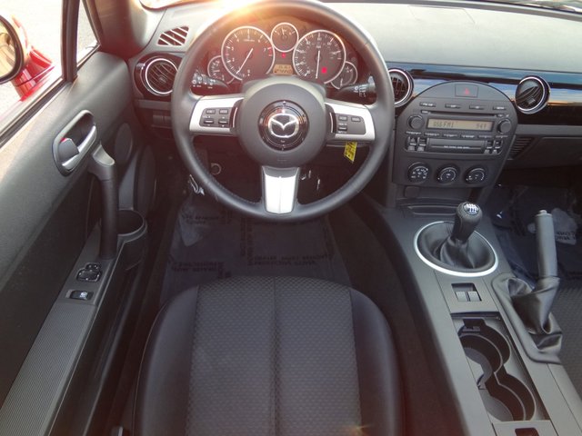 Mazda MX-5 Miata 2007 photo 5