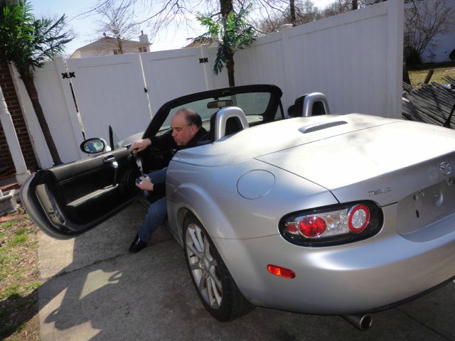 Mazda MX-5 Miata 2WD 4dr 1500 LS SUV Convertible