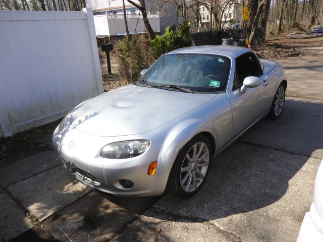 Mazda MX-5 Miata 2007 photo 4