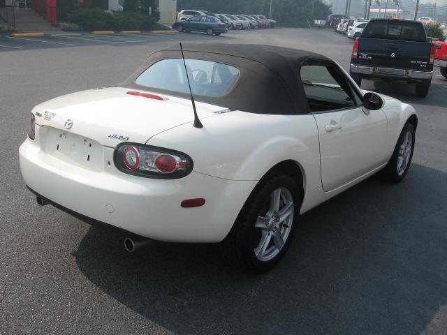 Mazda MX-5 Miata 2007 photo 3