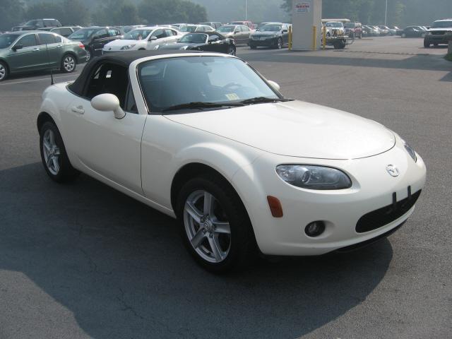 Mazda MX-5 Miata 2007 photo 4