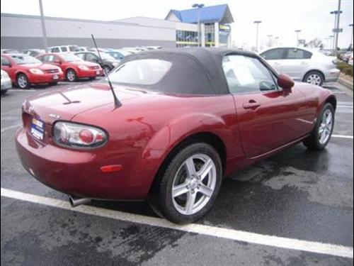 Mazda MX-5 Miata 2007 photo 3