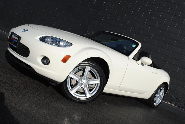 Mazda MX-5 Miata 2dr Cpe 3.2L Coupe Other