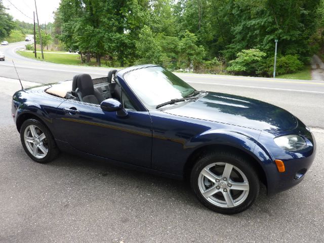 Mazda MX-5 Miata 2007 photo 7