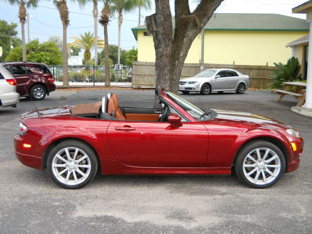 Mazda MX-5 Miata 2007 photo 12