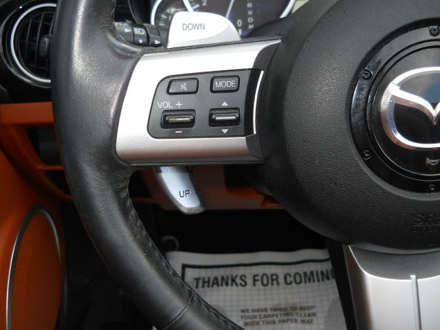 Mazda MX-5 Miata 2007 photo 16