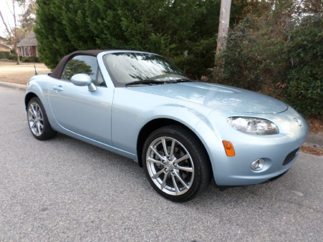 Mazda MX-5 Miata 2008 photo 4