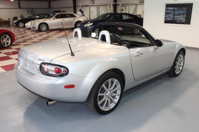 Mazda MX-5 Miata 2008 photo 4