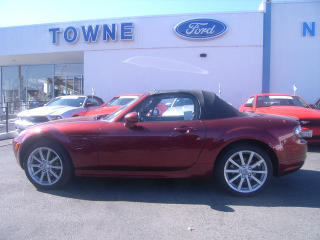 Mazda MX-5 Miata 2008 photo 4