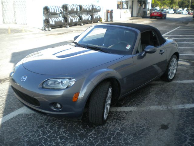 Mazda MX-5 Miata 2008 photo 2