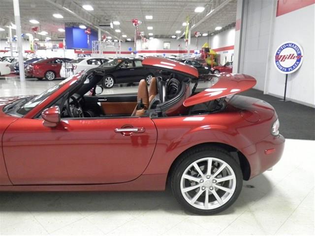 Mazda MX-5 Miata 2008 photo 17