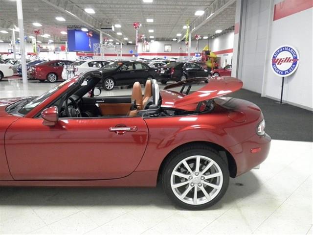 Mazda MX-5 Miata 2008 photo 18