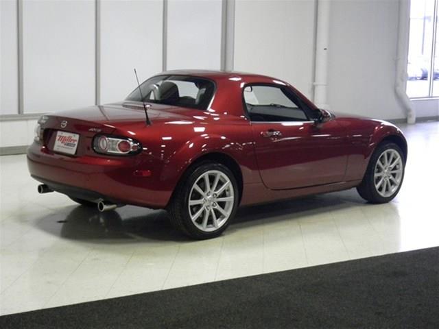Mazda MX-5 Miata 2008 photo 19