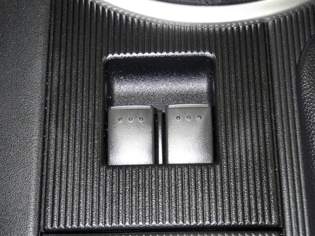 Mazda MX-5 Miata 2008 photo 28