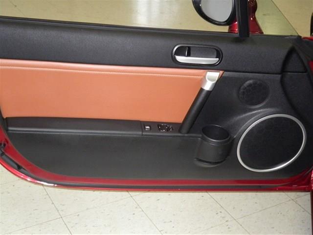 Mazda MX-5 Miata 2008 photo 33