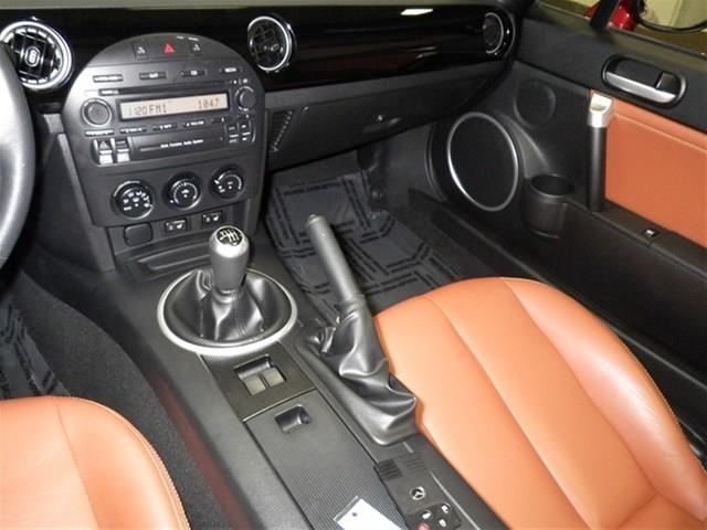 Mazda MX-5 Miata 2008 photo 5