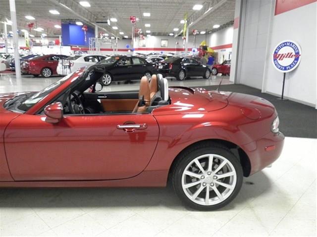 Mazda MX-5 Miata 2008 photo 8