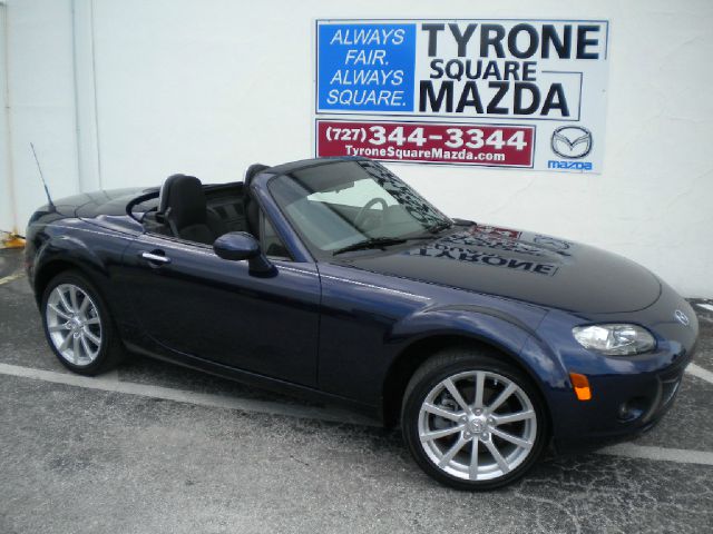 Mazda MX-5 Miata 2D Regular Cab Truck Convertible
