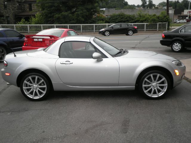 Mazda MX-5 Miata 2008 photo 3