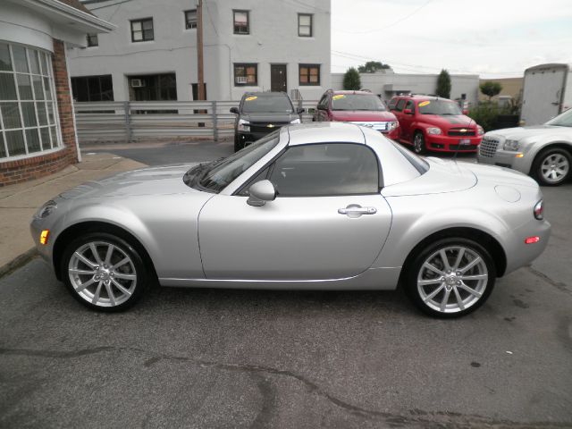 Mazda MX-5 Miata 2008 photo 4