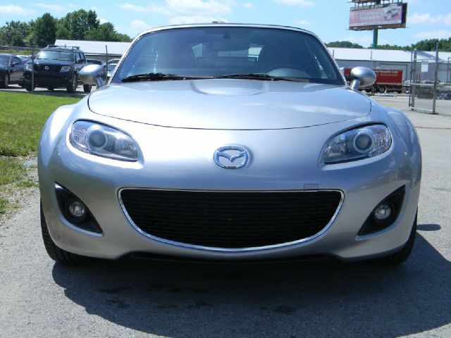 Mazda MX-5 Miata 2011 photo 1