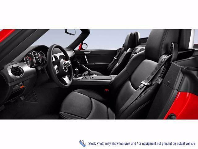 Mazda MX-5 Miata 2011 photo 4