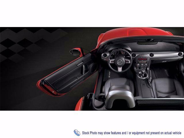 Mazda MX-5 Miata 2011 photo 3