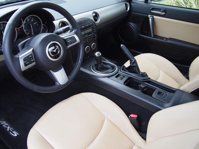 Mazda MX-5 Miata 2012 photo 3