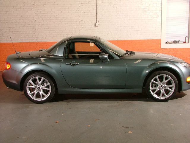 Mazda MX-5 Miata 2013 photo 1
