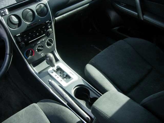 Mazda Mazda 2006 photo 5
