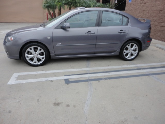 Mazda Mazda3 Super Clean LOW Miles Sedan