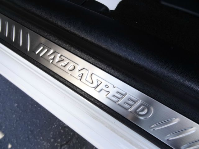 Mazda Mazdaspeed3 2009 photo 8