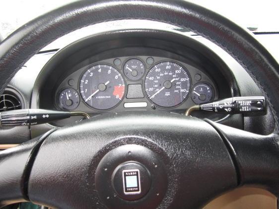 Mazda Miata 2000 photo 7