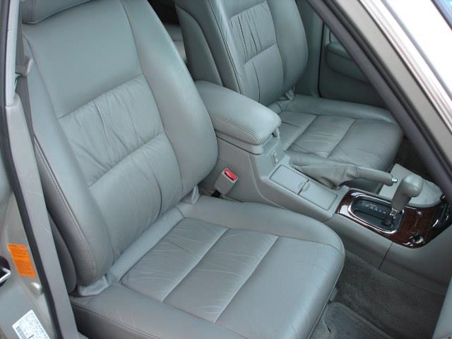 Mazda Millenia 2002 photo 2