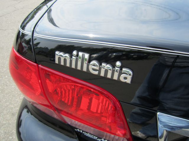 Mazda Millenia 2002 photo 10