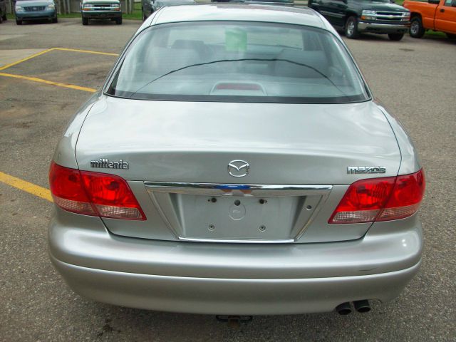 Mazda Millenia 2002 photo 4