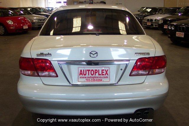 Mazda Millenia 2002 photo 4
