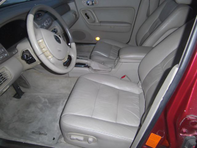 Mazda Millenia 2002 photo 1