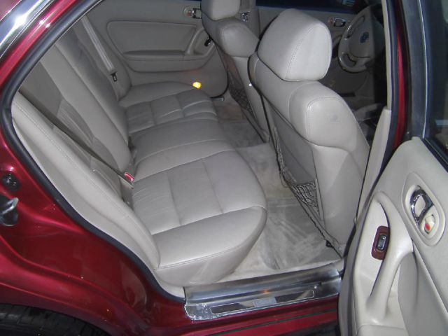 Mazda Millenia 2002 photo 2