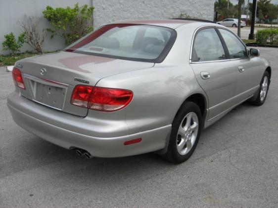 Mazda Millenia 2002 photo 4