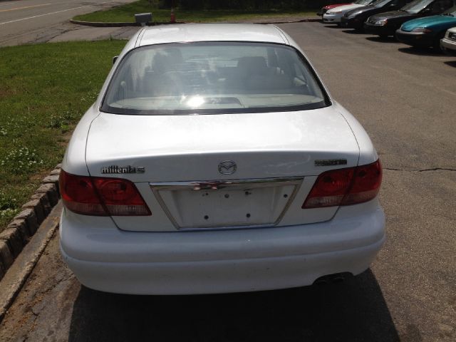 Mazda Millenia 2002 photo 12