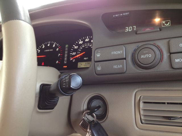 Mazda Millenia 2002 photo 40