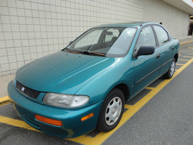 Mazda Protege 1996 photo 10