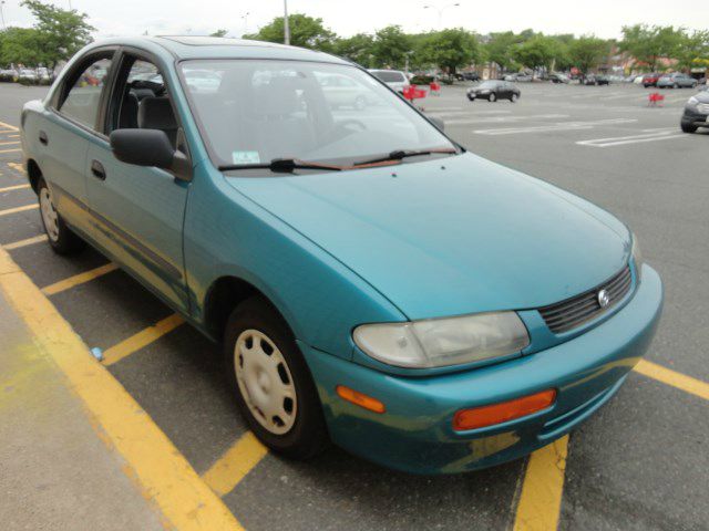 Mazda Protege 1996 photo 13